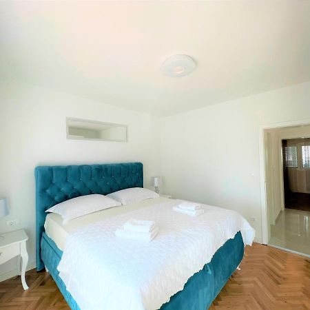 Apartment Макарска Экстерьер фото