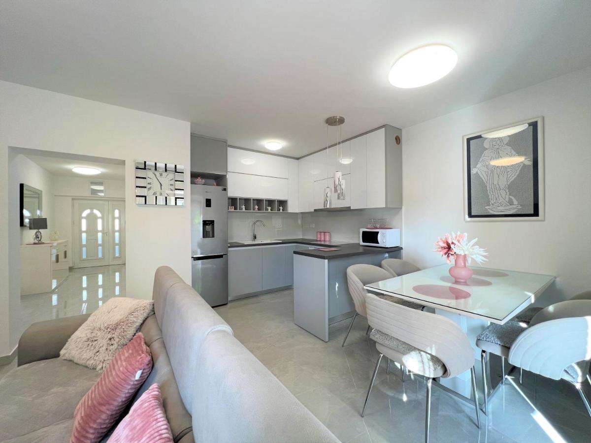 Apartment Макарска Экстерьер фото